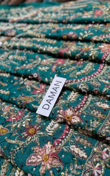 EB Fashion Club B 15 6