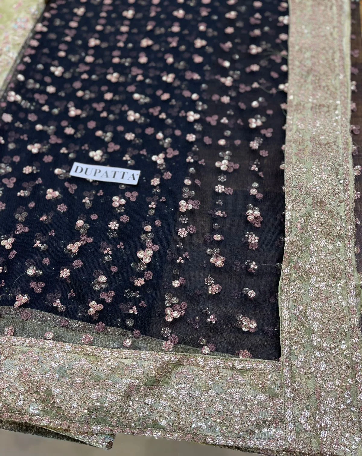 Sumbul EB Fashion Club 8